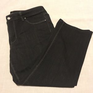 WHBM Black Denim Capris Size 12
